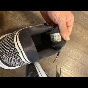 Woman’s brooks running shoes